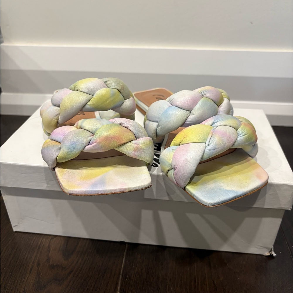 L'INTERVALLE Pastel Multicolor Braided Slide Sandals